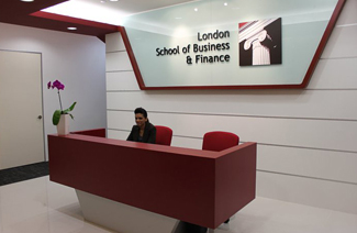 英国伦敦商业金融学院新加坡校区（LSBF）